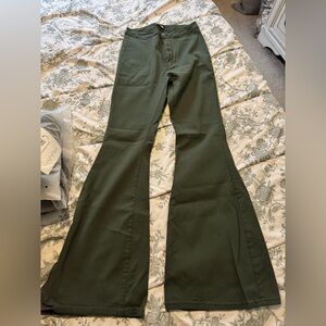 Fiona flares tik tok viral flares